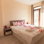 Domus Old Town With Garage Apartment