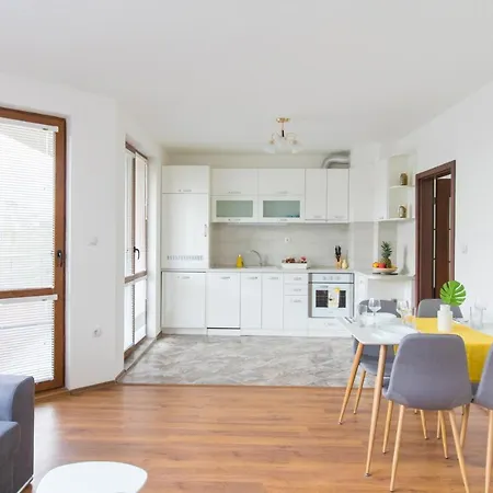 Apartamento Domus Old Town With Garage