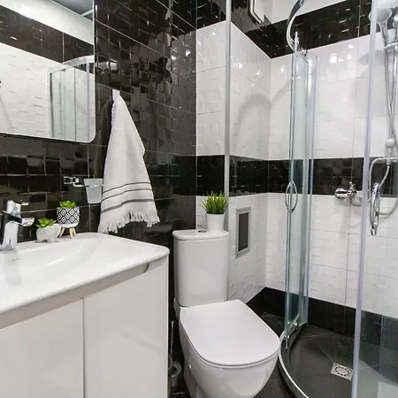 Domus Old Town With Garage Apartamento *