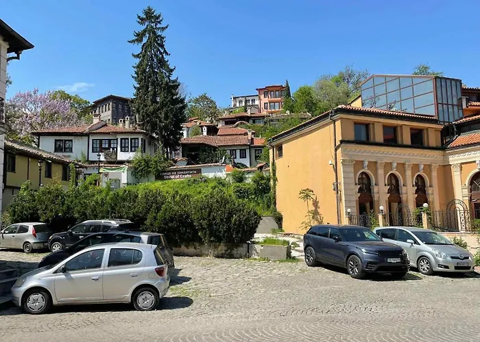 Domus Old Town With Garage